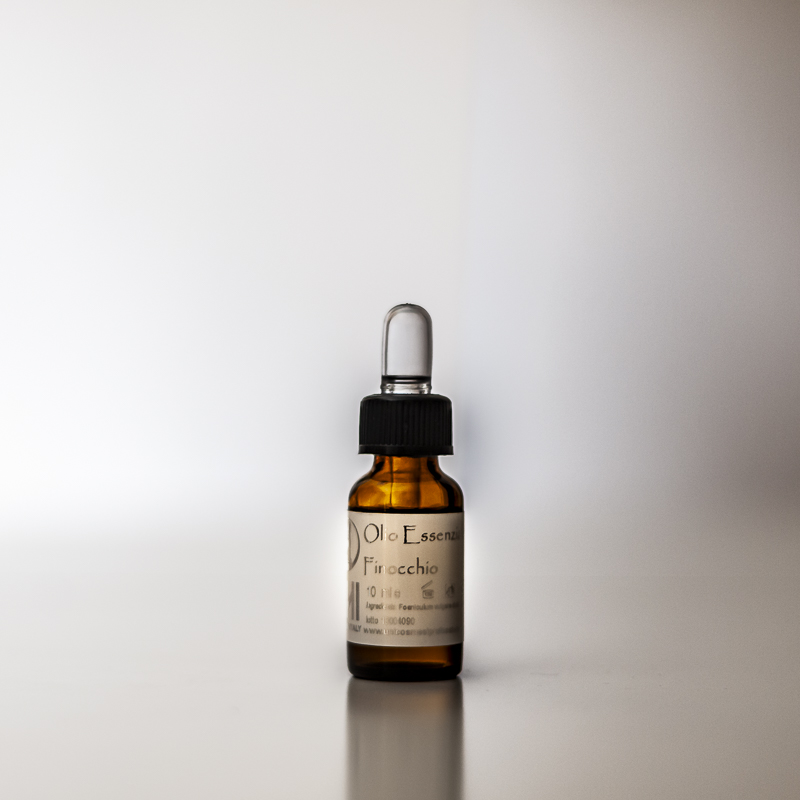 Puro olio essenziale di finocchio