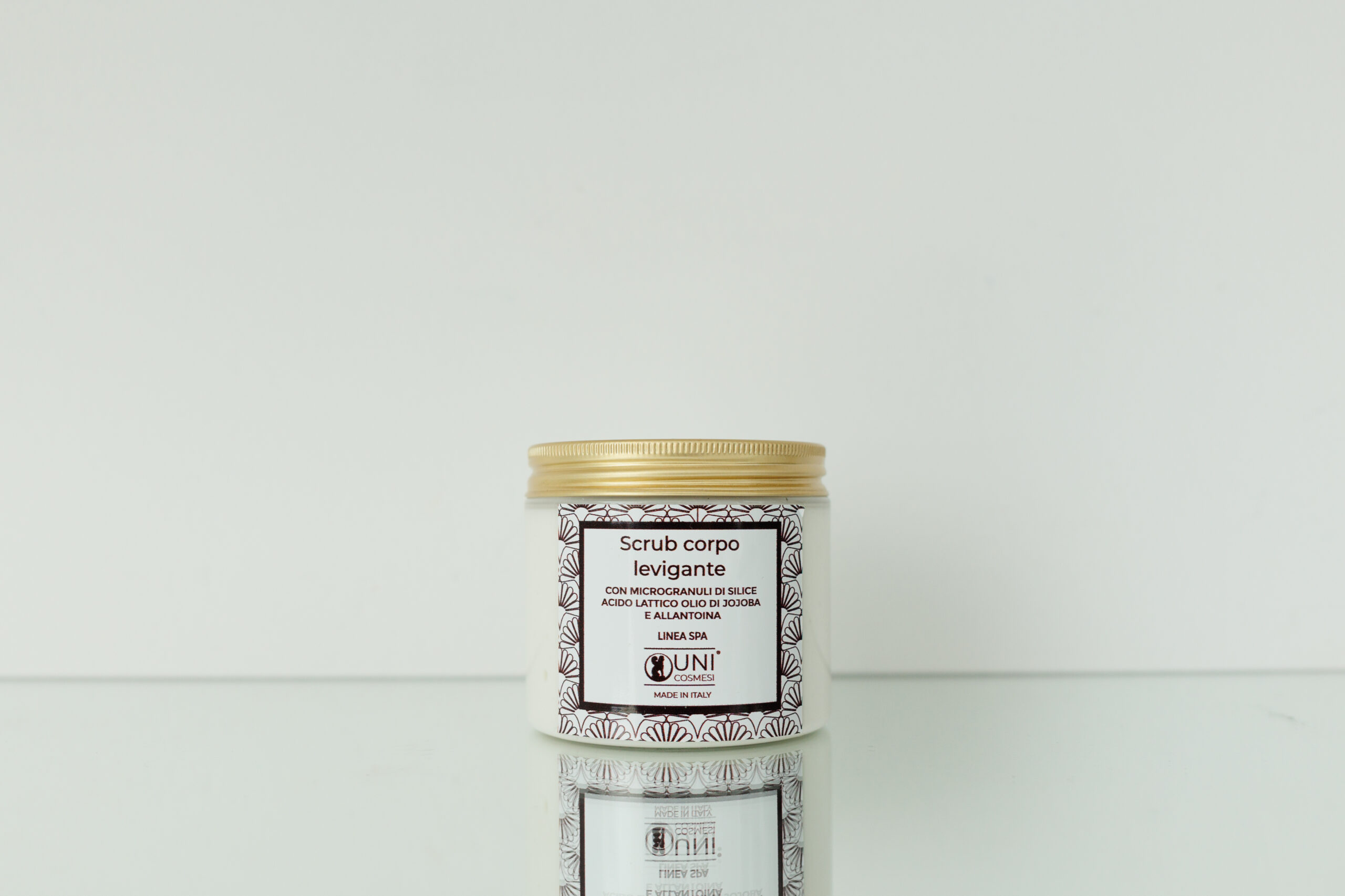 scrub corpo levigante