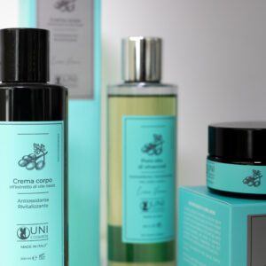 Alternative view of Siero viso intensivo all'estratto di vite rossa